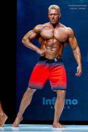 MEN`S PHYSIQUE +179